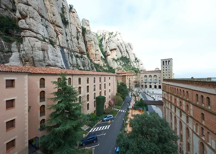 Apartamentos Montserrat Abat Marcet