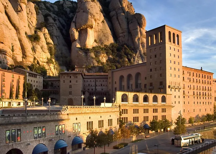 Apartamentos Montserrat Abat Marcet